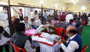 बिहार चुनाव: 11 सीटों के परिणाम घोषित, NDA को आठ और महागठबंधन को मिली तीन सीटें