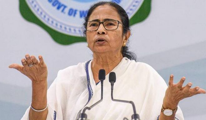 ममता बनर्जी का मोदी सरकार पर हमला, पूछा- PM-CARES का पैसा कहां गया?