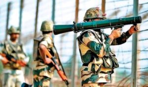 पाकिस्तान सेना ने पुंछ, कठुआ में गांवों, सीमा चौकियों पर गोलाबारी की
