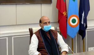 हम शांति चाहते हैं लेकिन भारत के आत्मसम्मान पर चोट बर्दाश्त नहीं करेंगे : राजनाथ सिंह