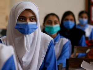 कंटेनमेंट जोन के बाहर छात्र सशर्त लें सकेंगे गुरु जी से मार्गदर्शन, कोरोना की नई गाइडलाइन आई