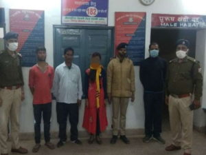 पढ़ाई के लिए पिता ने डांटा तो घर से भागी, RPF की टीम ने परिजनों को सौंपा