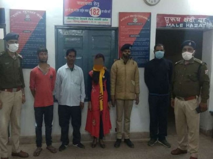 पढ़ाई के लिए पिता ने डांटा तो घर से भागी, RPF की टीम ने परिजनों को सौंपा