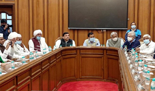 किसान नेताओं के साथ केजरीवाल की बैठक हुई खत्म, सीएम ने बिल को बताया डेथ वारंट