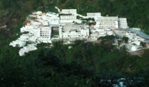 माता वैष्णो देवी भवन में श्रद्धालुओं को ठहराने के लिए बनेगा पांच मंजिला दुर्गा भवन, समझौता ज्ञापन पर हुए हस्ताक्षर
