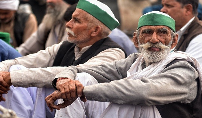 शुक्रवार को भारत बंद , रेल और सड़क परिवहन के प्रभावित होने की संभावना