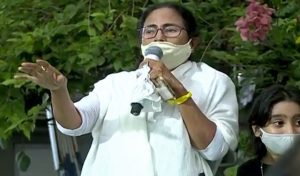 कोरोना पर नियंत्रण पहली प्राथमिकता, जीत का जश्न ना मनाए कार्यकर्ता: ममता बनर्जी