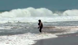 Cyclone Tauktae : केरल में मूसलाधार बारिश से सैकड़ों मकान क्षतिग्रस्त, समुद्री पुल में दरार