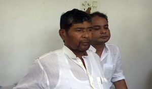 चिराग को एक और झटका, लोकसभा स्पीकर ने पाशुपति पारस को LJP संसदीय दल के नेता के तौर पर दी मान्यता