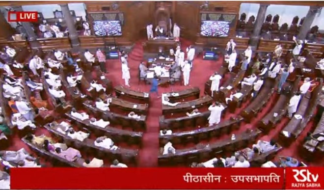 संसद के मानसून सत्र में दी गयी दिलीप कुमार व मिल्खा सिंह को श्रद्धांजलि