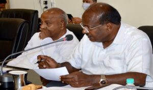 पेगासस स्पाईवेयर पर बोले कुमारस्वामी, सचिव का फोन टैप किए जाने की परवाह नहीं करता