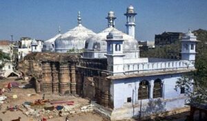 ज्ञानवापी मस्जिद विवाद के बीच मुस्लिम पक्ष की बड़ी पहल, विश्वनाथ कॉरिडोर के लिए 1,700 फीट जमीन देने का किया ऐलान
