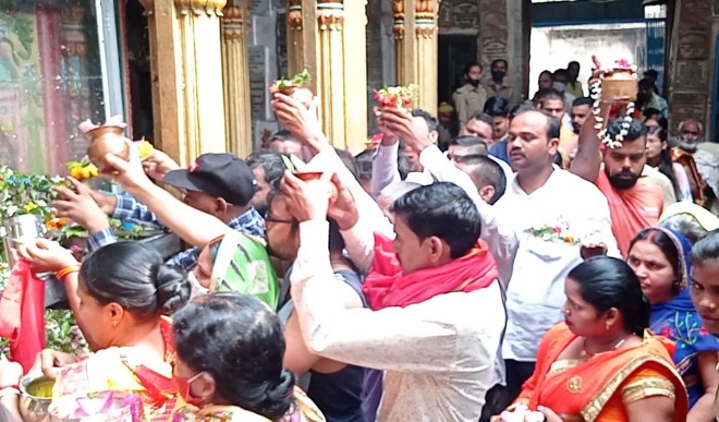 सावन का पहला सोमवार, अयोध्या के राम नगरी में दिखी भक्तों की भारी भीड़