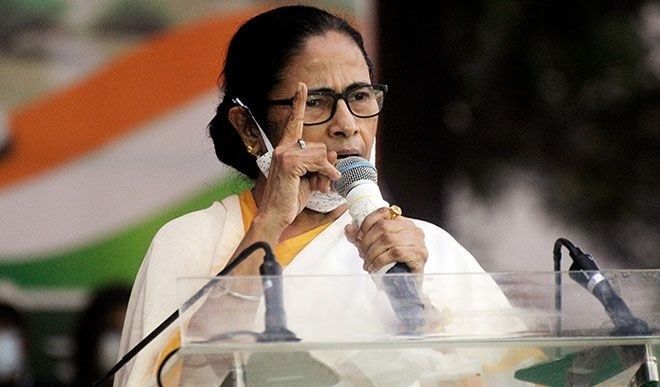 पेगासस जासूसी कांड की पड़ताल के लिए ममता सरकार ने किया जांच आयोग का गठन