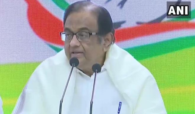 पेगासस जासूसी मामले पर चिदंबरम का निशाना, कहा- जासूसी के आरोपों को नकारेगी सरकार