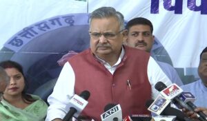 टीएस सिंहदेव विवाद में रमन सिंह ने ली चुटकी, बोले- 2.5 साल आते-आते पूरी तरह से बिखर गई बघेल सरकार