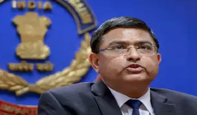 दिल्ली के नए कमिश्नर बने राकेश अस्थाना, गुजरात कैडर के हैं IPS