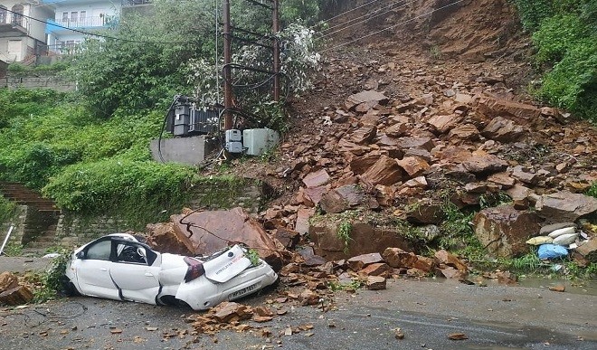 बादल फटने से मची तबाही में दस लोग लापता, बीआरओ के चार जवान भी इसमें शामिल