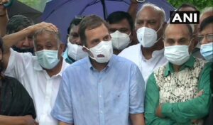 पेगासस जासूसी कांड पर सरकार के खिलाफ विपक्ष की मोर्चाबंदी, राहुल बोले- पीएम ने डाला आपके फोन में हथियार