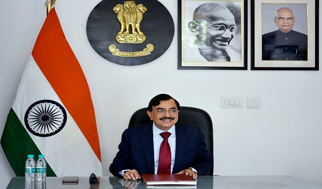 EC ने पांच राज्यों के मुख्य चुनाव अधिकारियों के साथ की तैयारियों की समीक्षा, सुशील चंद्रा ने कही यह अहम बात