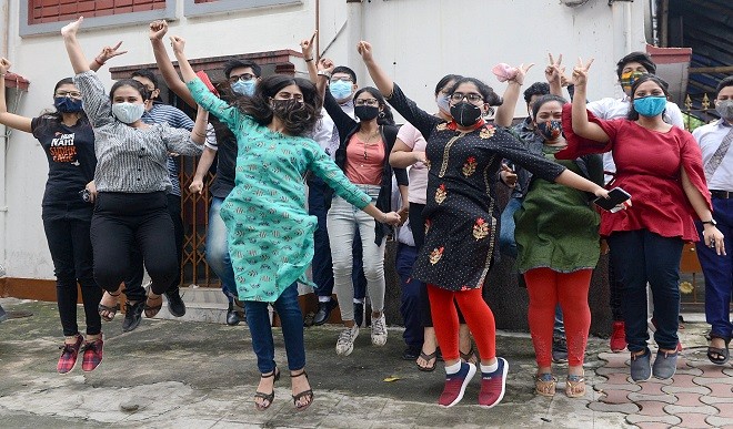 आज दोपहर 2 बजे जारी होगा CBSE 12वीं का रिजल्ट, ऐसे देख सकते हैं अपने मार्क्स