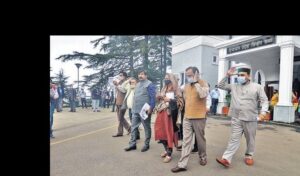 बेरोजगारी सरकारी विभागों में चोर दरवाजे से हो रही नियुक्तियों को लेकर सदन में चर्चा न होने पर कांग्रेस का फिर वॉकआउट