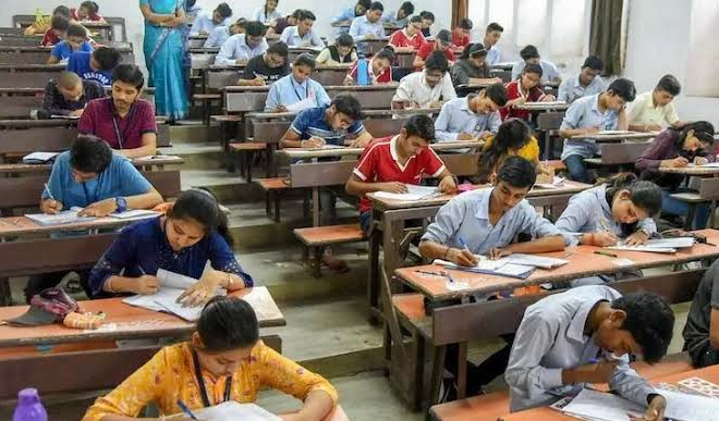सरकार ने मिडिल स्कूल परीक्षा को लेकर लिया अजीब फैसला , होगी ऑफलाइन परीक्षा,टाईमटेबल किया जारी