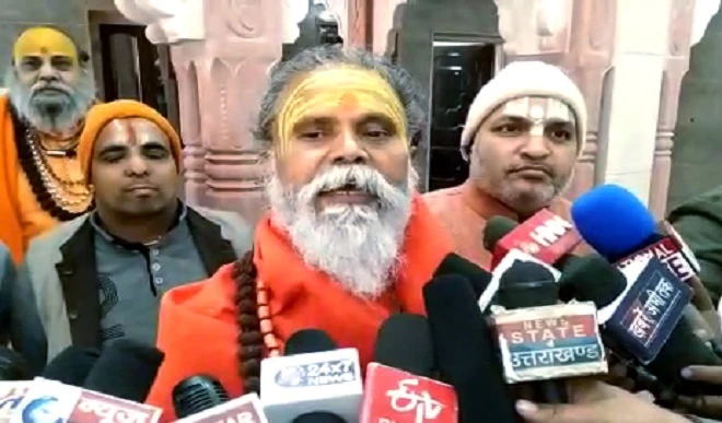 अखाड़ा परिषद के अध्यक्ष महंत नरेंद्र गिरी की संदिग्ध परिस्थितियों में हुई मौत, मौके से बरामद हुआ सुसाइट नोट