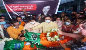 चुनाव बाद हुई हिंसा में जख्मी मानस साहा ने तोड़ा दम, भाजपा ने कहा- ममता के हाथ खून से रंगे हैं