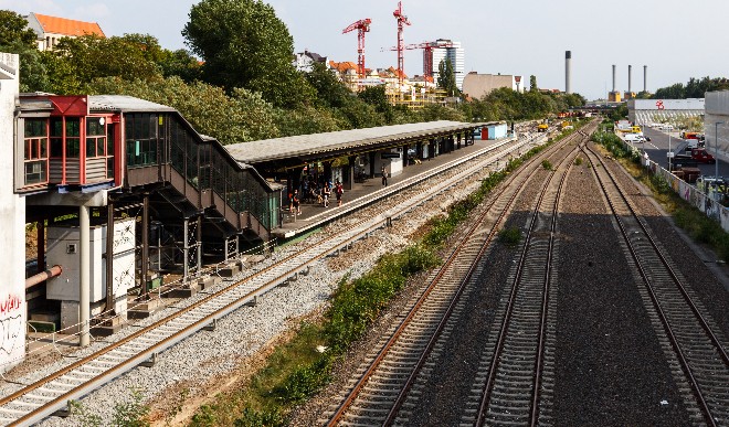 भारत बंद के कारण 25 ट्रेनों की आवाजाही प्रभावित, रेलवे ने दी जानकारी