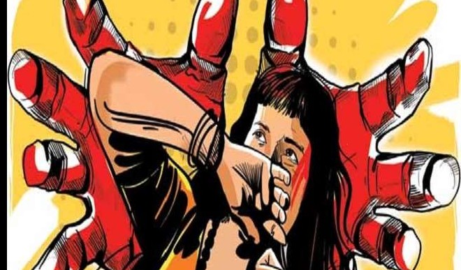 मेरठ: बदसलूकी की शि‍कार पीड़ित छात्रा की इलाज के दौरान मौत, आरोपी की गिरफ्तारी को लेकर परिजनों का हंगामा