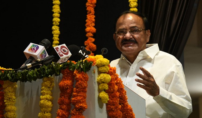 उपराष्ट्रपति एम वेंकैया नायडू की कामना, देश में शांति और समृद्धि लेकर आए दशहरा