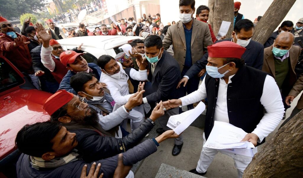 MY पर भरोसा, गैर यादव OBC का दांव, BJP के फॉर्मूले पर अखिलेश यादव ने बिछाई बिसात