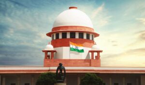 मुफ्त उपहार बांटने की रवायत को बढ़ावा देने वाले दलों के खिलाफ याचिका, SC ने केंद्र और चुनाव आयोग को जारी किया नोटिस