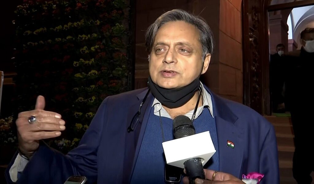 'मैंने संसद में प्रेस की आजादी का उठाया मुद्दा', शशि थरूर बोले- पत्रकारों को अपना काम करने दें सरकार