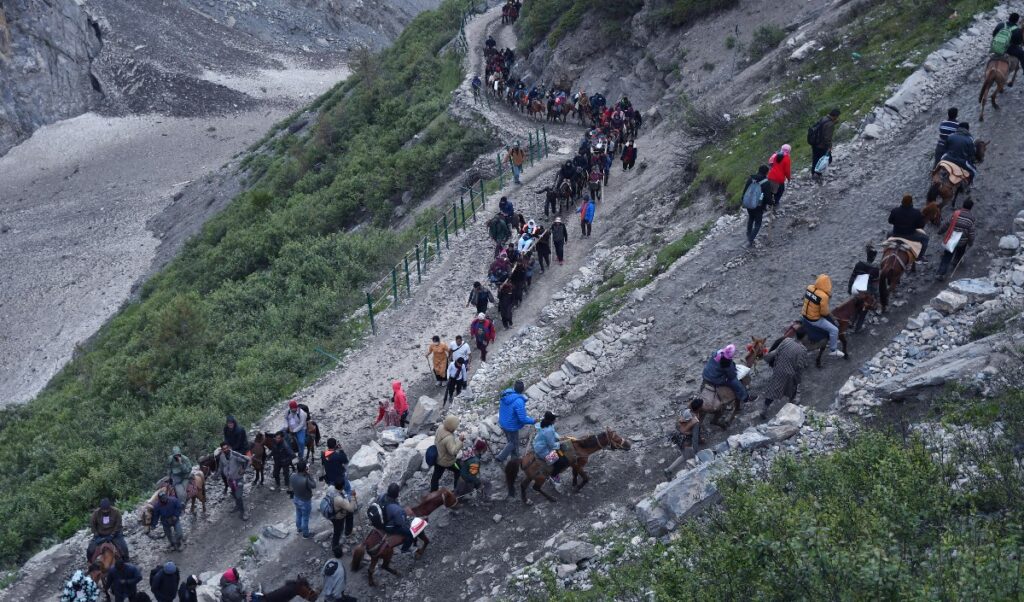 शिव भक्तों के लिए खुशखबरी! अमरनाथ यात्रा के लिए ऑनलाइन पंजीकरण अप्रैल से शुरू होगा