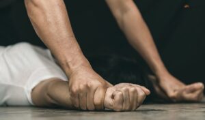 शादी का झांसा देकर नाबालिग के साथ किया कई बार रेप, आरोपी शहर छोड़ने की कर रहा था प्लानिंग